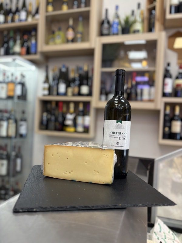 fontina-di-aosta-24,00€ al kg - lo Spiedo Rovente