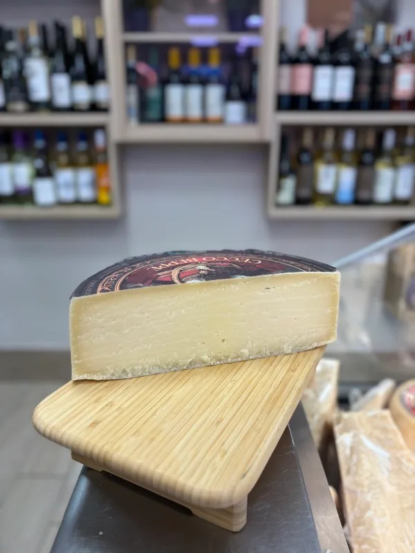 Formaggio stagionato tagliato, Cecco Beppe a 22.99€ al kg - Lo Spiedo Rovente