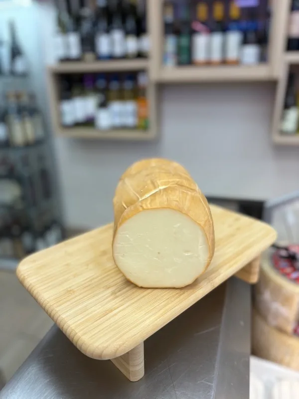 Scamorza Affumicata a 19,90€ al kg - Lo Spiedo Rovente