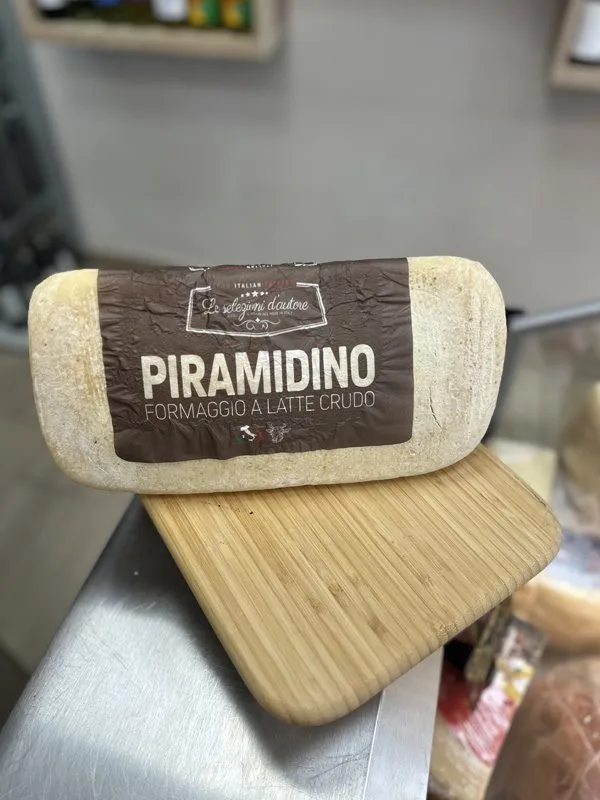 piramidino formaggio al latte crudo a 22,99 al kg - lo spiedo rovente